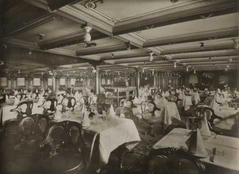 Salle à manger première classe du Angkor (MM 1921-1936)