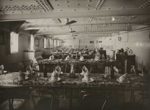 Salle à manger troisième classe du Angkor (MM 1921-1936)