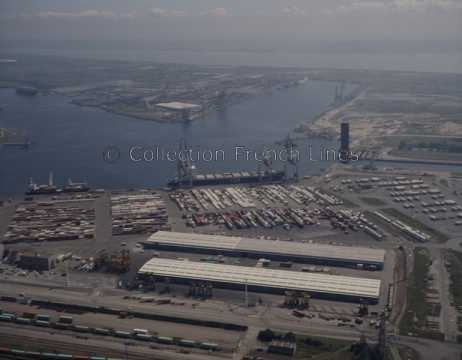 Vue aérienne du port du Havre