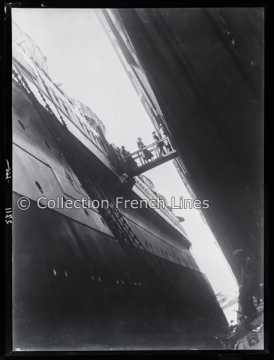 Débarquement du De Grasse (CGT 1924) au pier de la French Line à New York