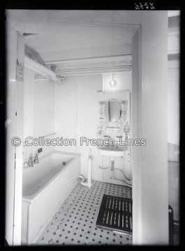 Salle de bain d'une cabine(première classe du De Grasse (CGT 1924)