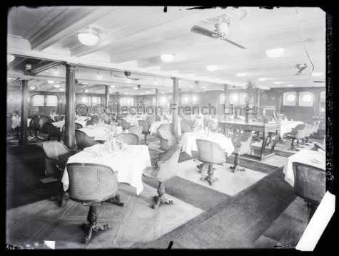 Salle à manger première classe à bord du Flandre (CGT 1914)