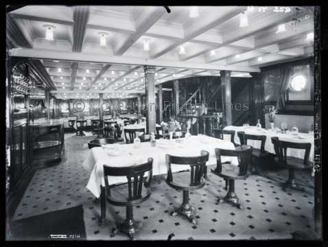 Salle à manger deuxième classe à bord du Flandre (CGT 1914)