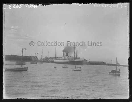 Flandre (CGT 1914) au départ de Saint-Nazaire